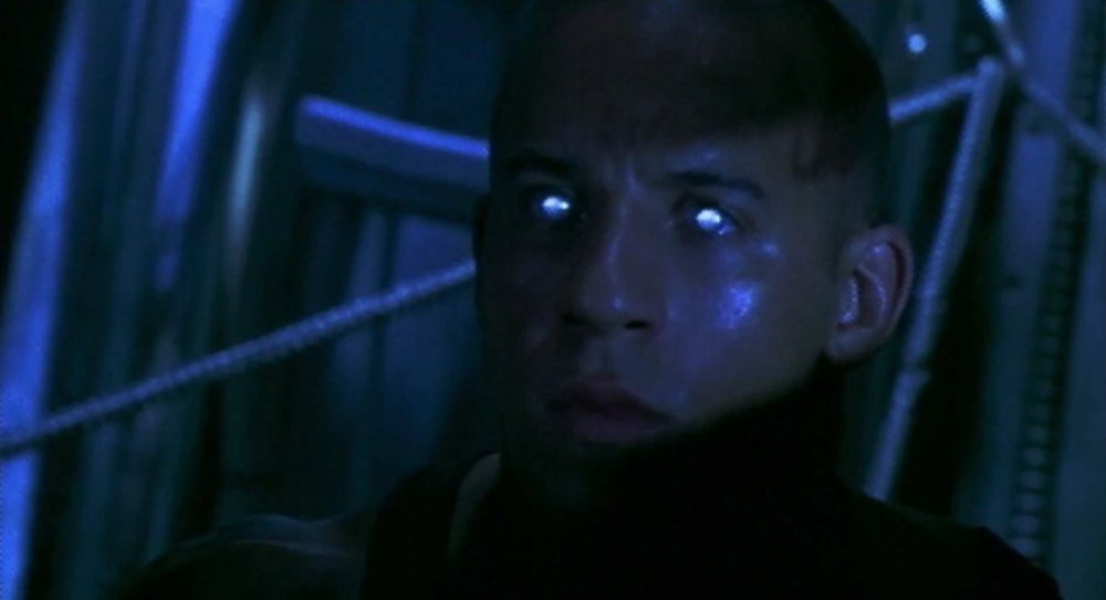 148046461-vin-diesel-as-richard-b-riddick-in-pitch-3120448691.thumb.jpg.6e54ecf11ae70c6148ea3d144f140bbf.jpg