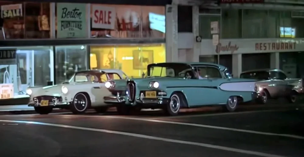 Classic-cars-in-the-movie-American-Graffiti.webp